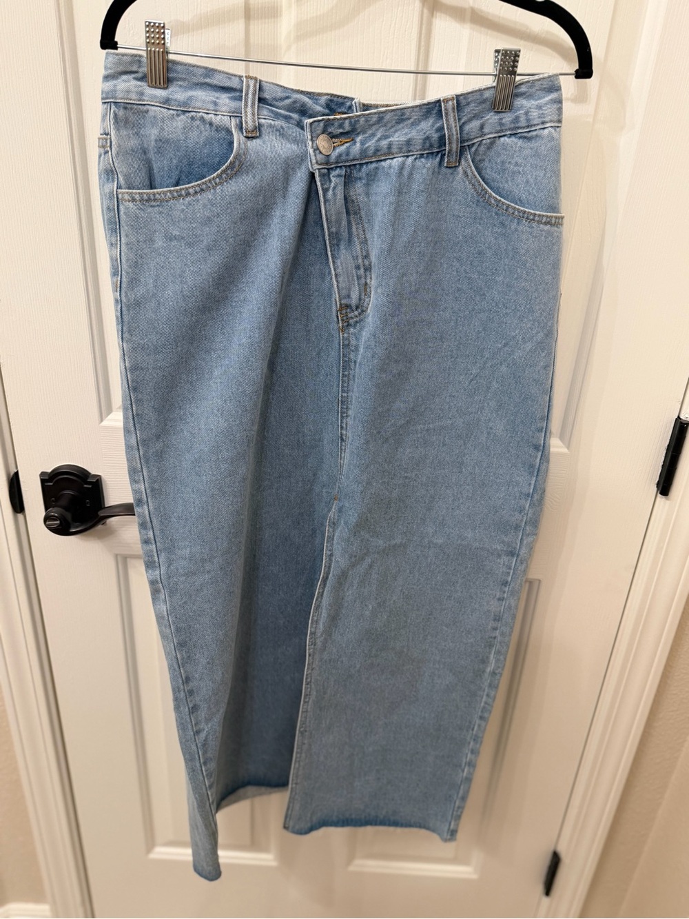 Mid-Rise Light Blue Denim Midi Skirt with Front Center Slit - Picture 3 of 6